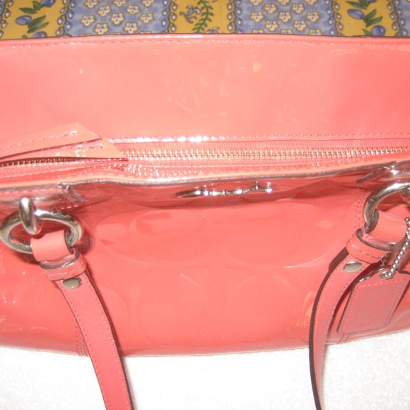 COACH PATENT LEATHER ORANGE BAG No.E1149-F17728 NWOT - Picture 2 of 5
